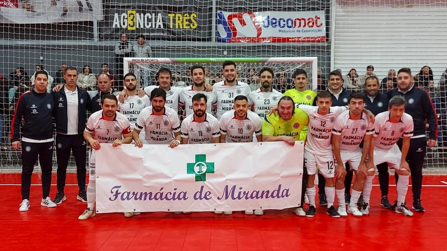 CD Miranda do Douro e GD Torre Dona Chama em vantagem na Taça Distrital de Futsal 