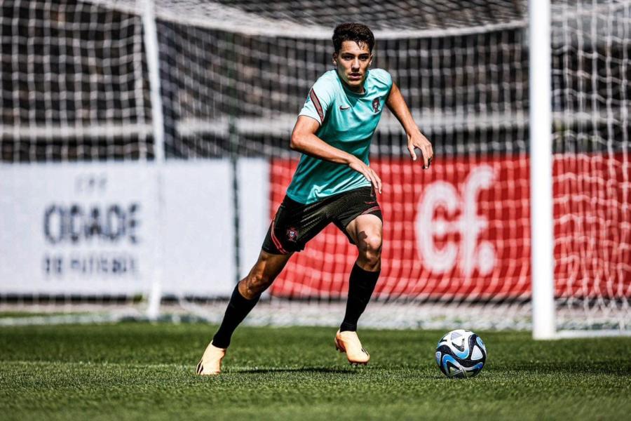 Tiago Parente convocado para os jogos com a Chéquia e Polónia