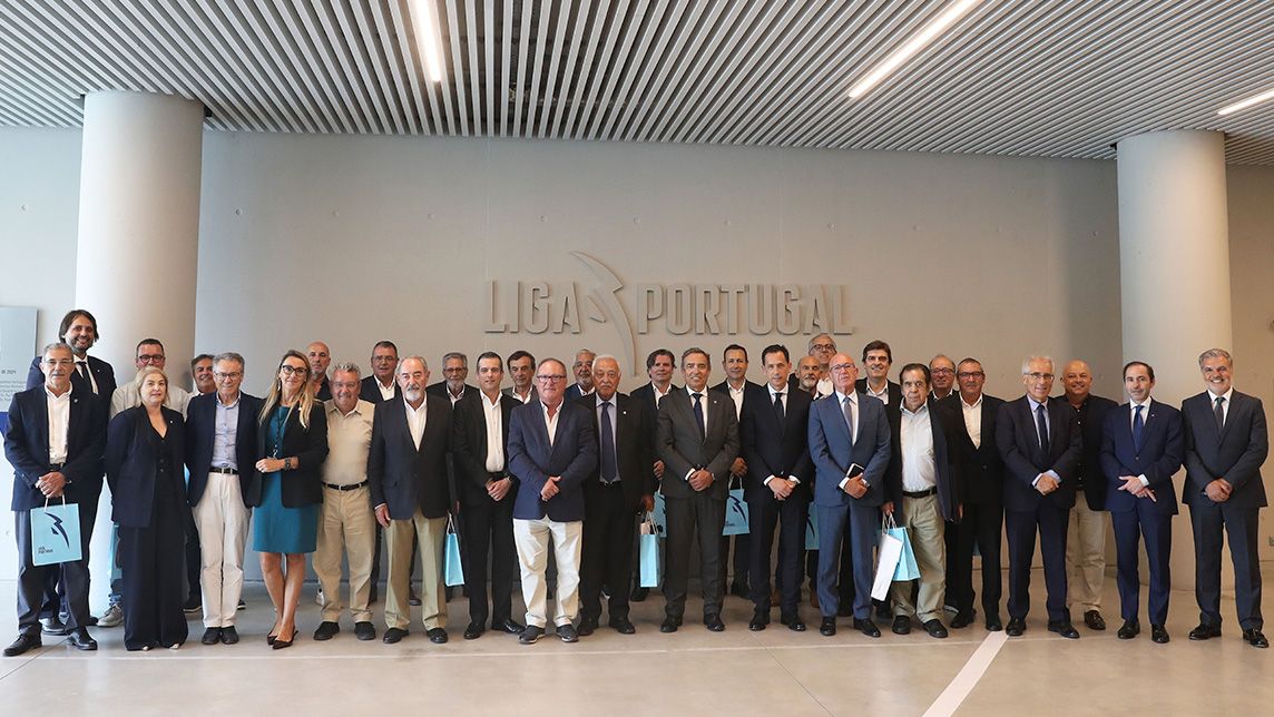 Presidente da AF Bragança presente em encontro da Liga Portugal 