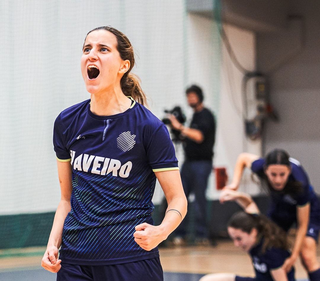 Brigantina Sara Costa é Campeã Nacional Universitária de Futsal Feminino 