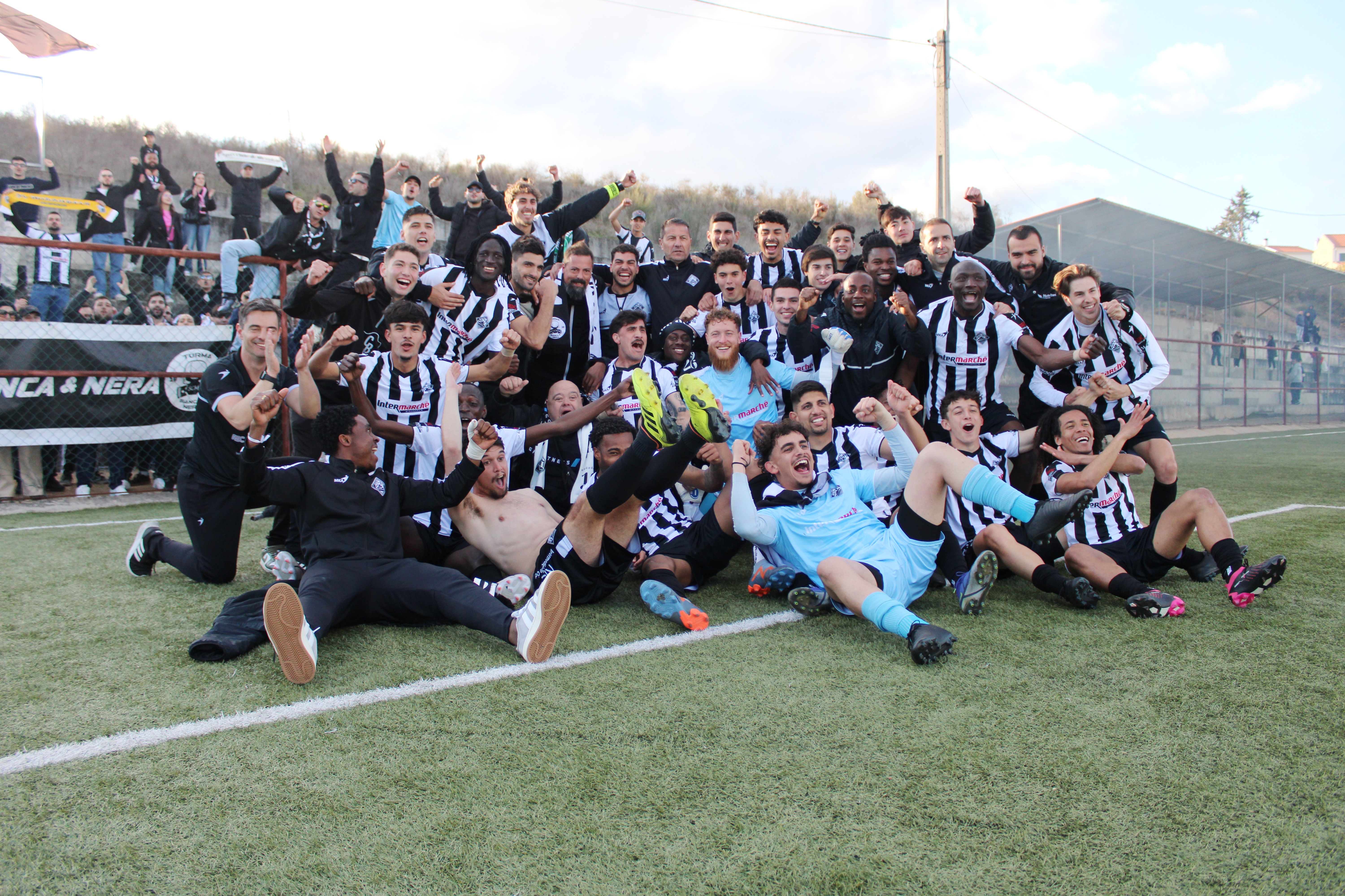 SC Mirandela sagra-se campeão distrital de futebol 