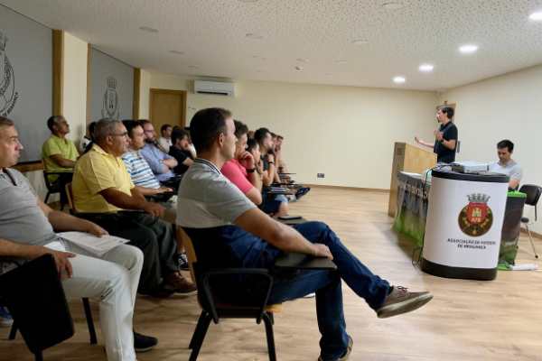  Associação de Futebol de Bragança reúne com clubes filiados com vista à preparação da época 2022-2023