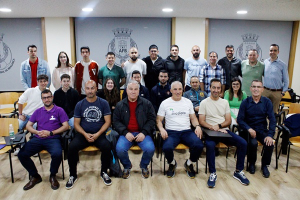 Jorge Sousa, ex-árbitro internacional, deu formação aos árbitros da AF Bragança 