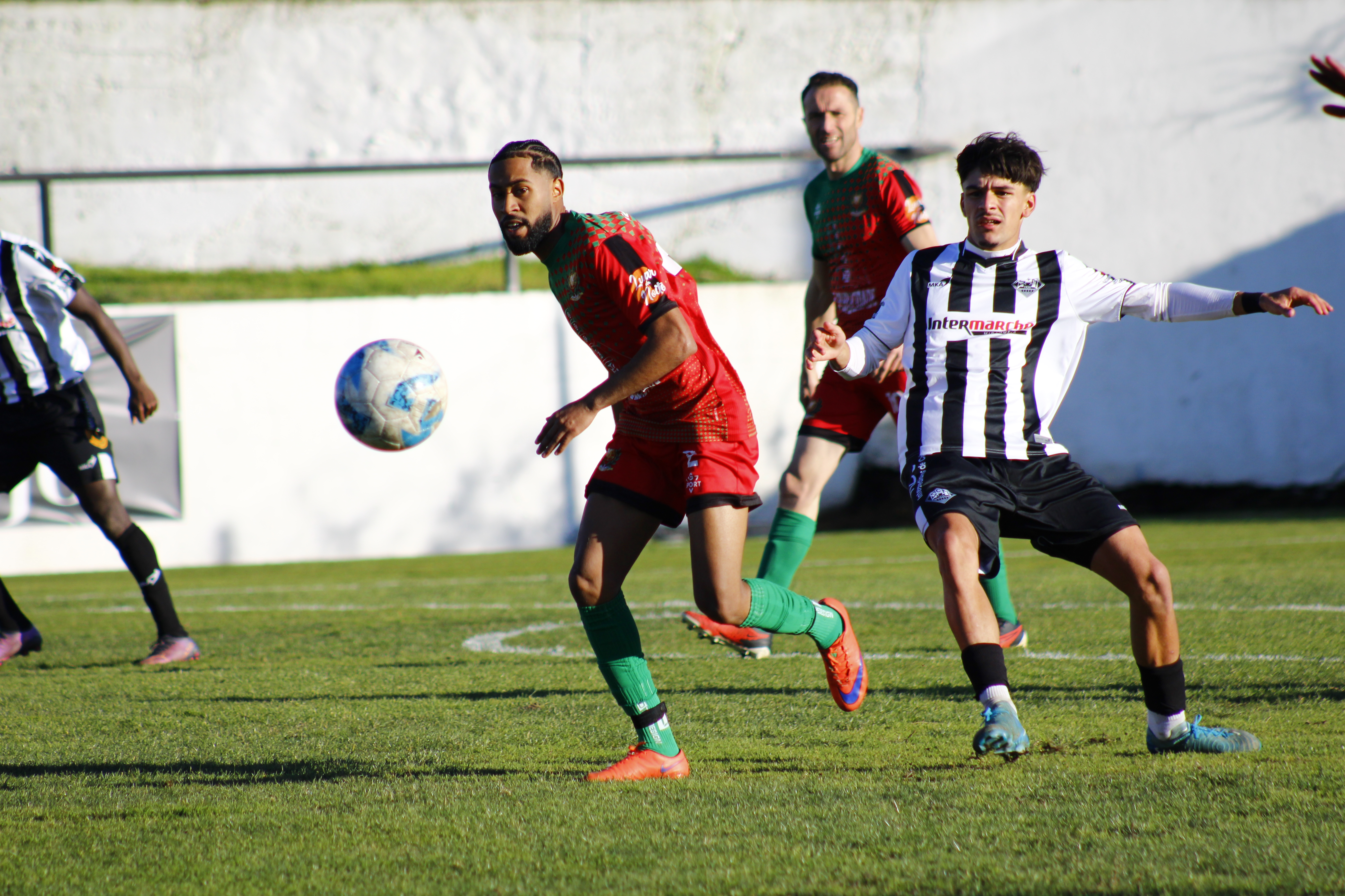 SC Mirandela reforça estatuto de líder 