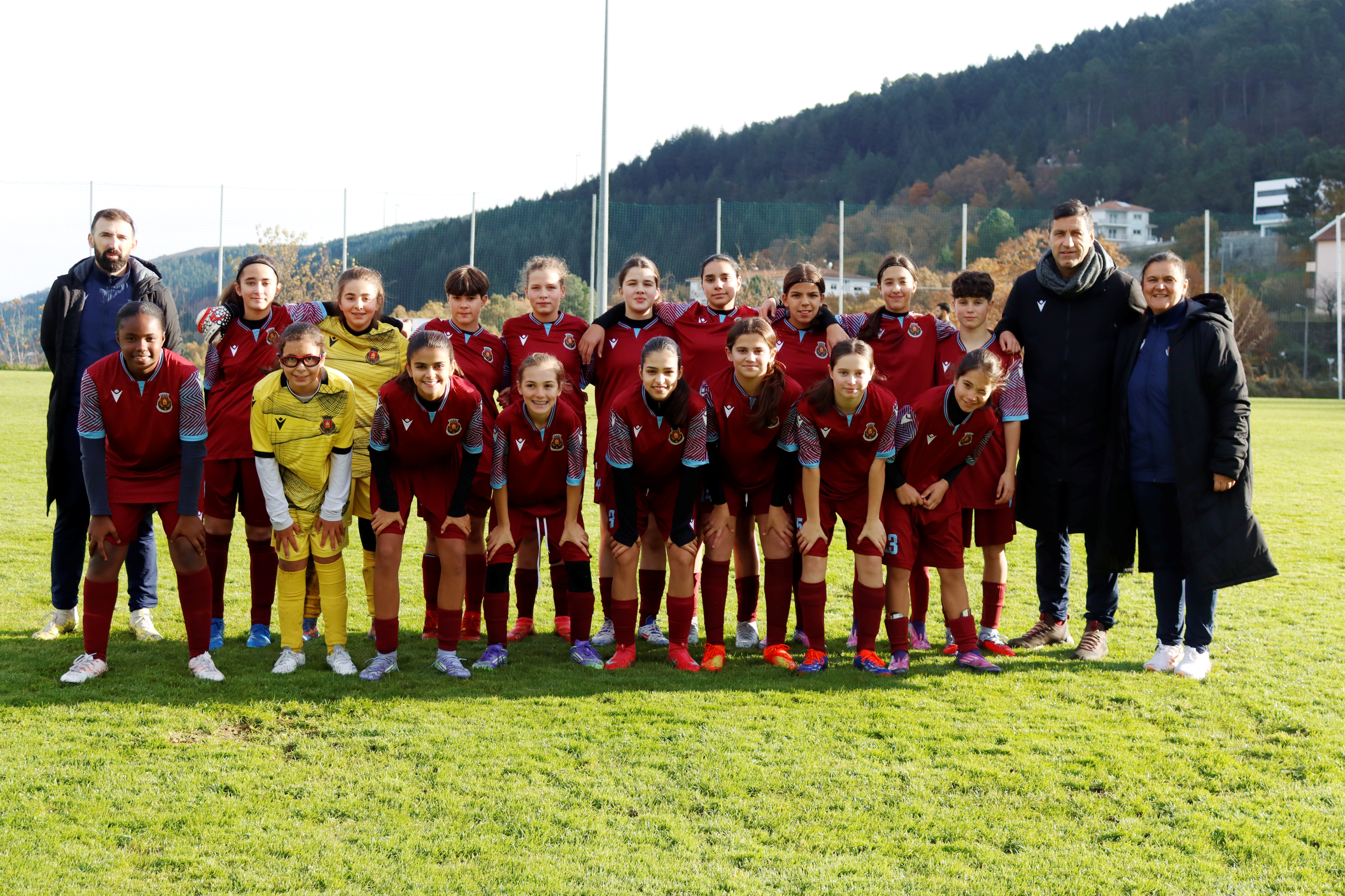Seleção Distrital Sub-14 Futebol Feminino conquista prata no TIA de preparação