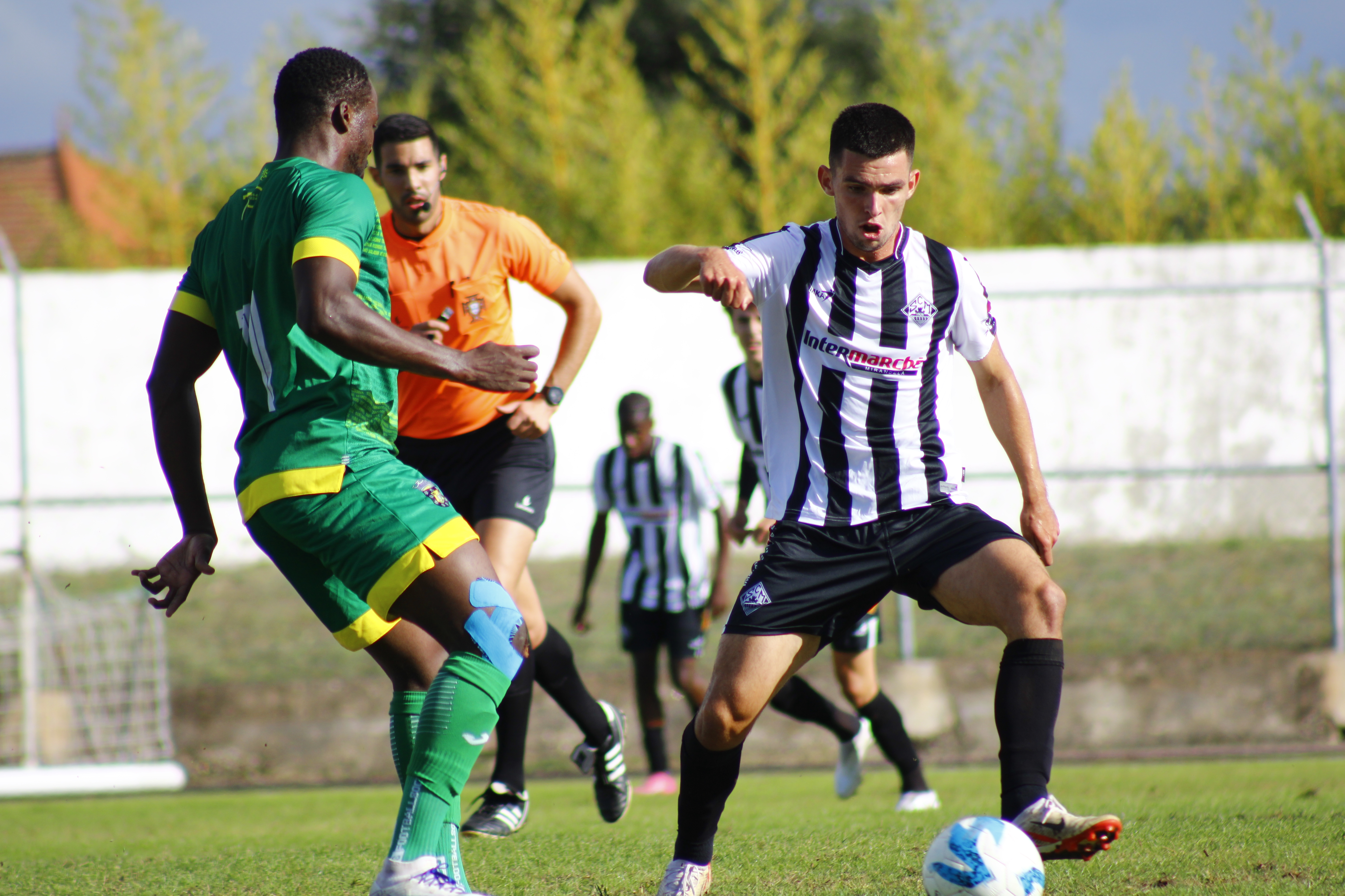 SC Mirandela isola-se na liderança da Divisão de Honra 