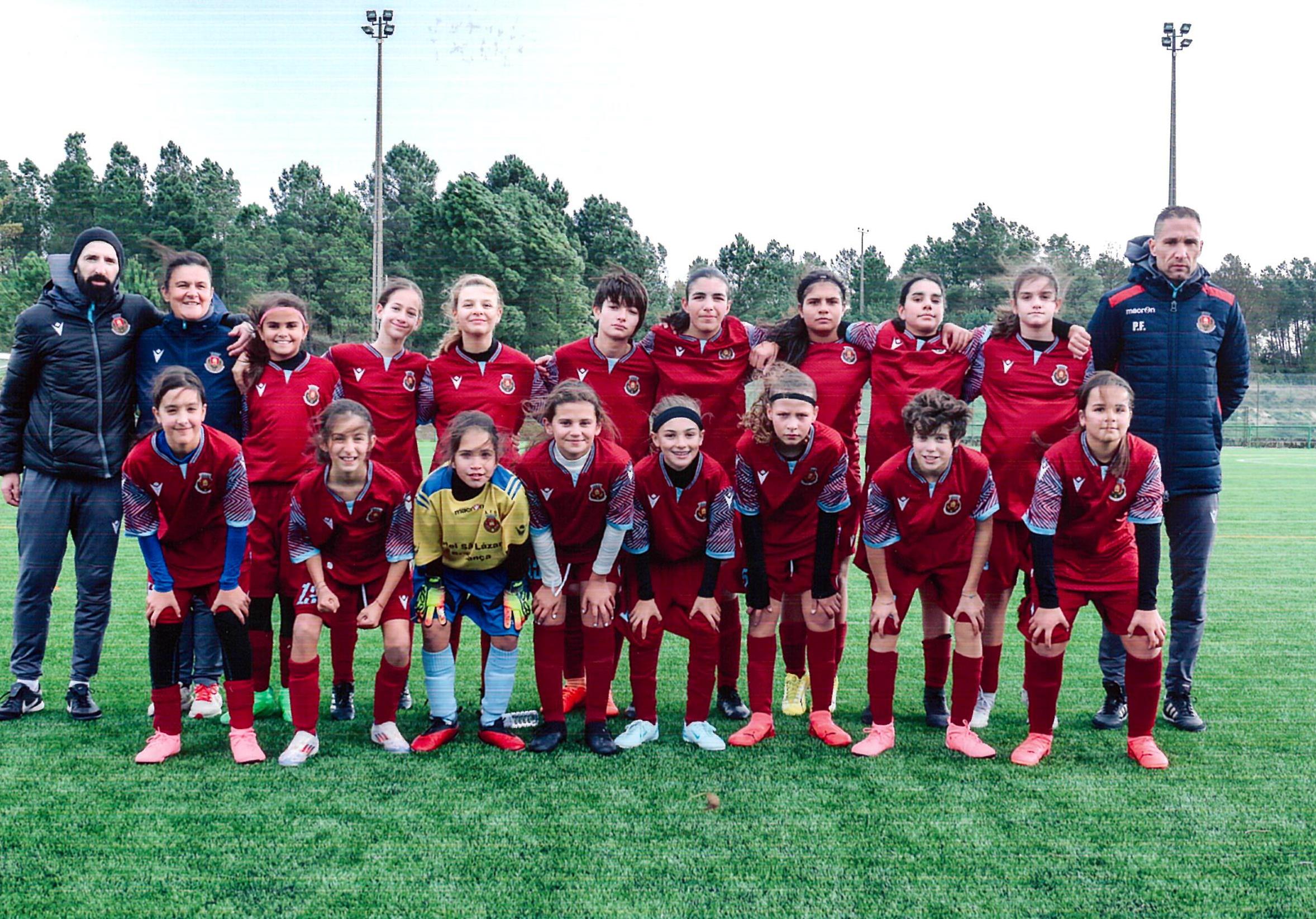 Seleção distrital sub-14 futebol feminino termina TIA em Celorico da Beira no terceiro lugar 