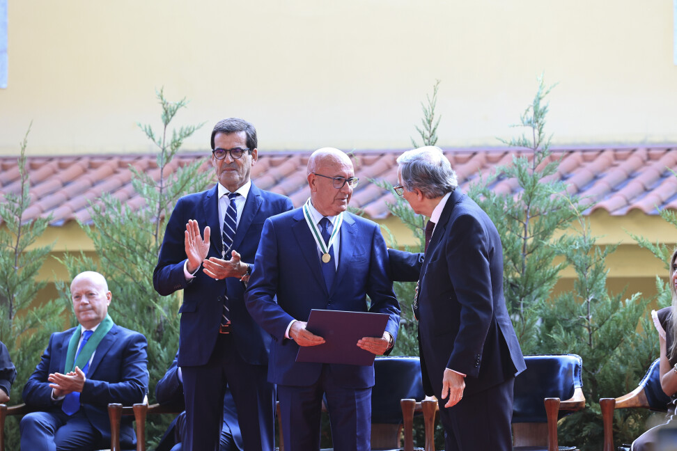 Mirandelense José Neves homenageado pelo Município do Porto 